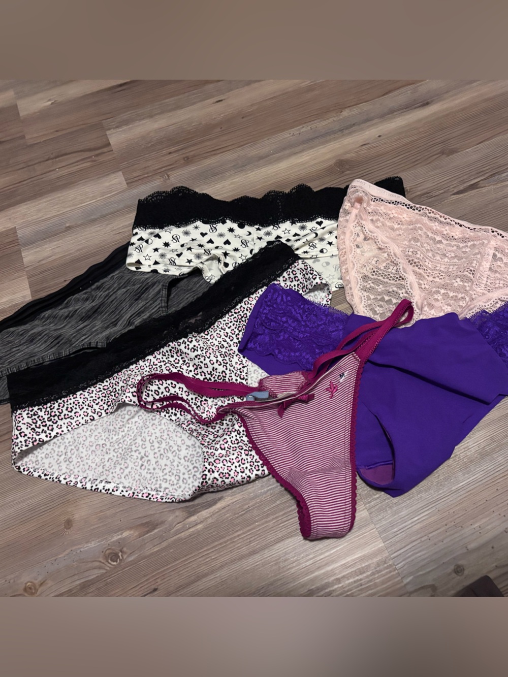 NWOT Women’s Underwear Bundle: Size Medium, VS and Aerie